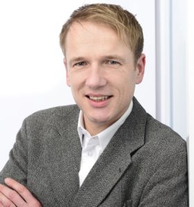 Dr. Philipp Kramer